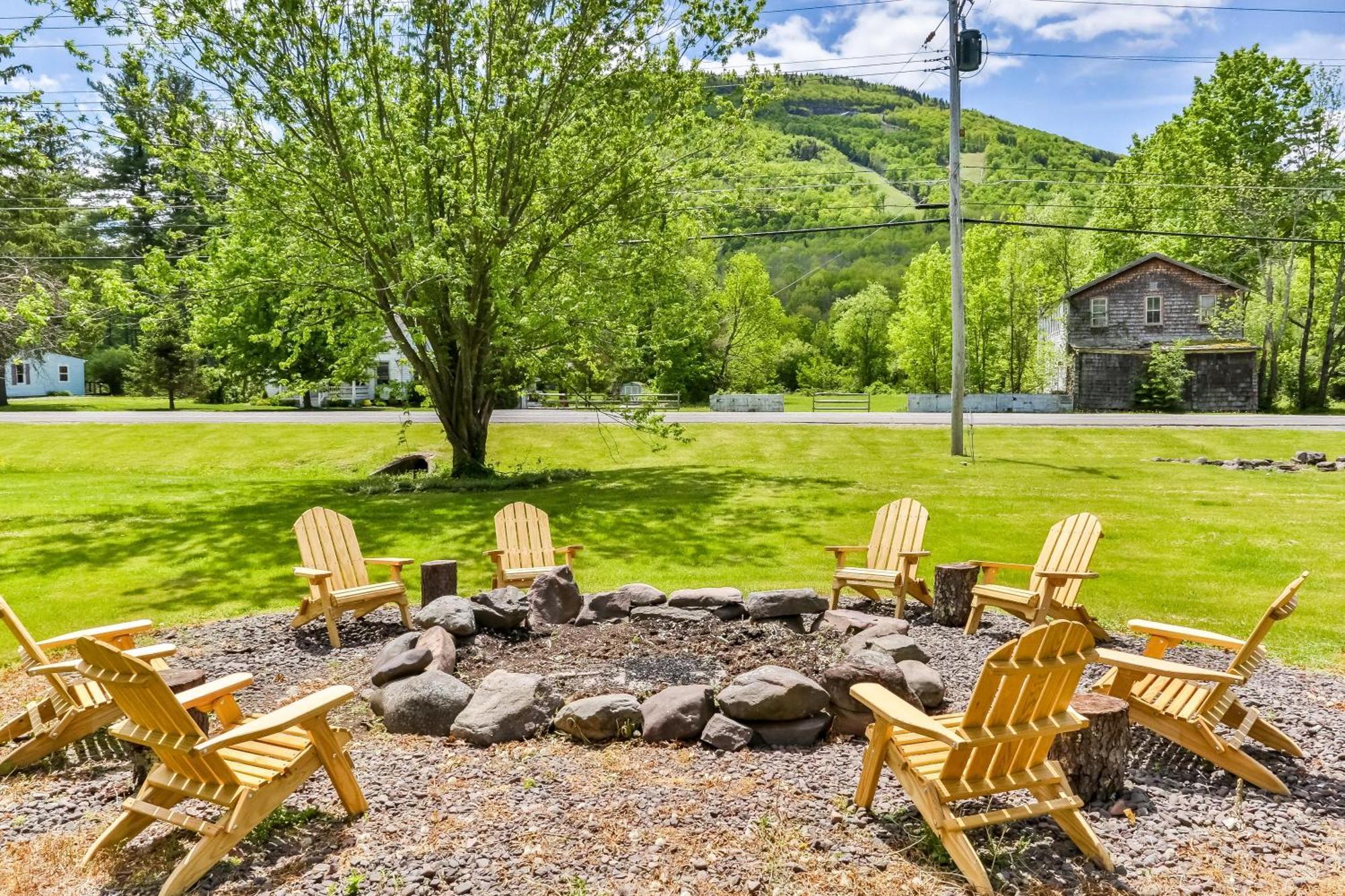 Matterhorns Hunter Lodge Екстер'єр фото