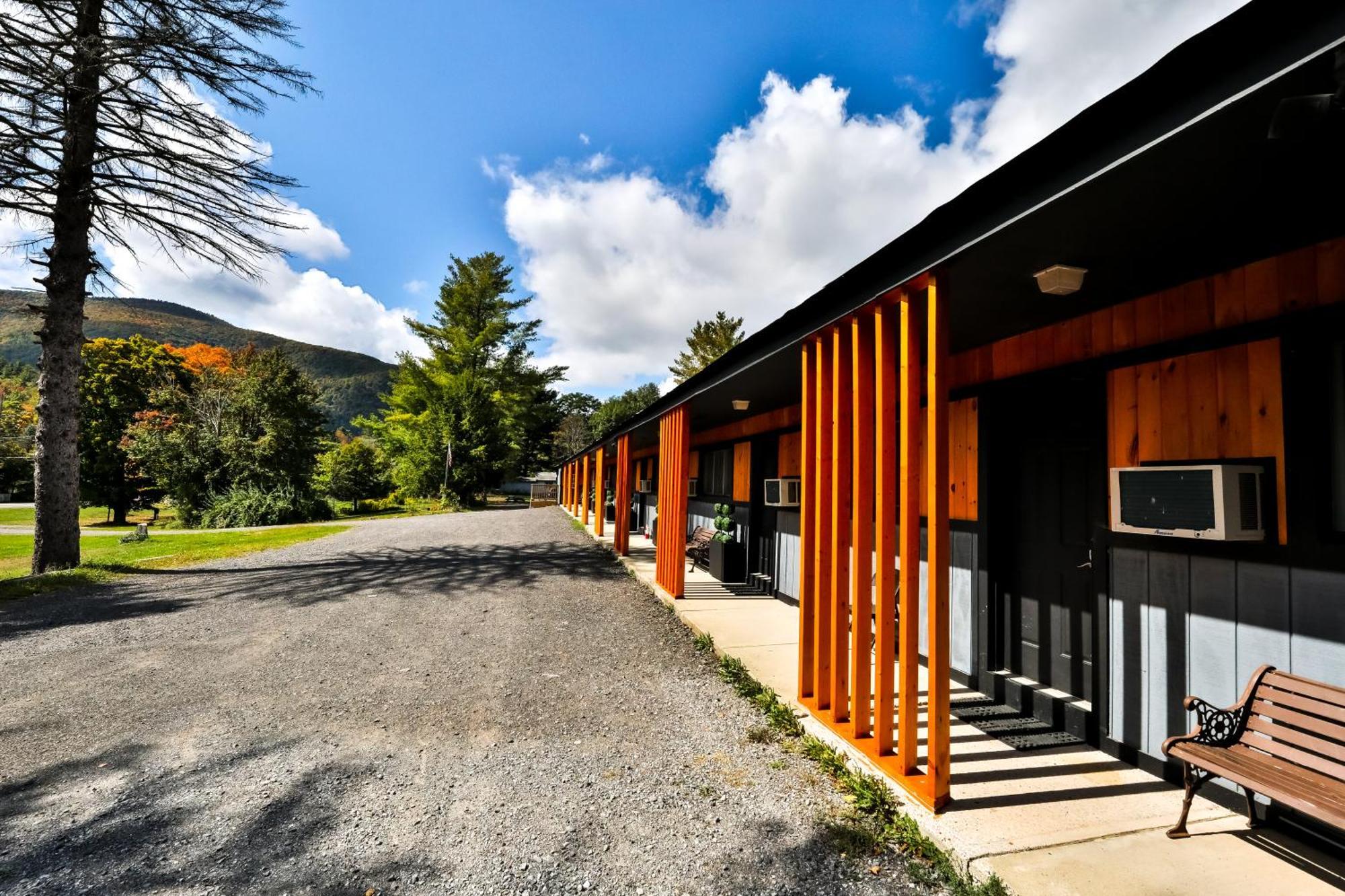 Matterhorns Hunter Lodge Екстер'єр фото